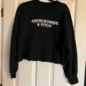 Abercrombie & Fitch Black Cropped Sweater